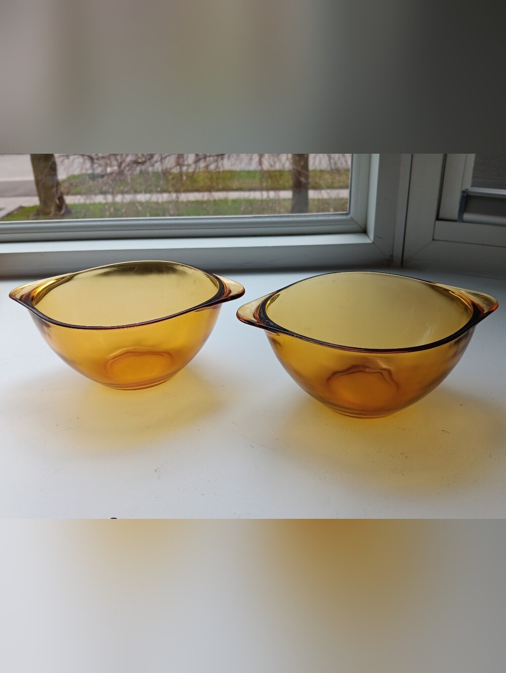 VINTAGE Amber Glass Handle Bowl Set of 2